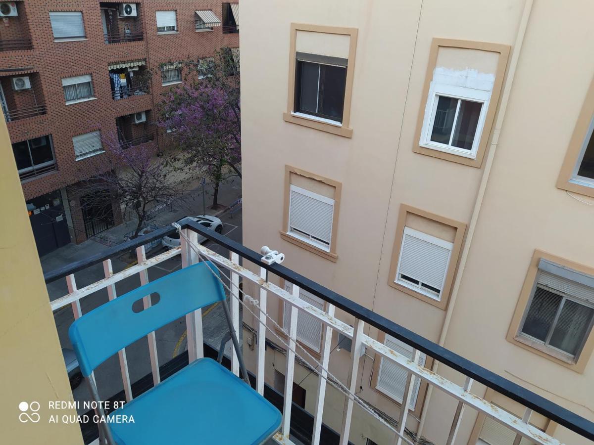 Burjassot Mestalla Valencia Exterior foto