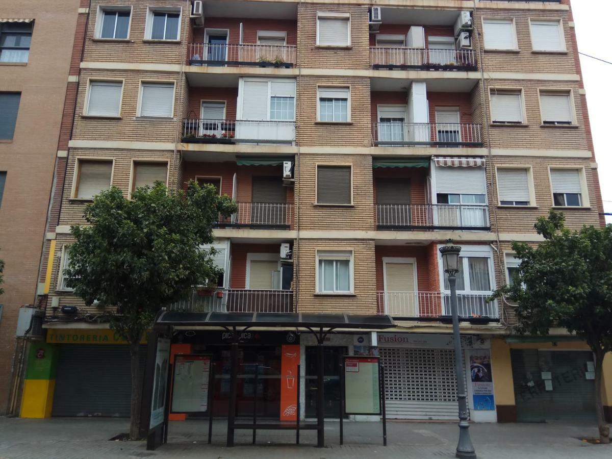 Burjassot Mestalla Valencia Exterior foto